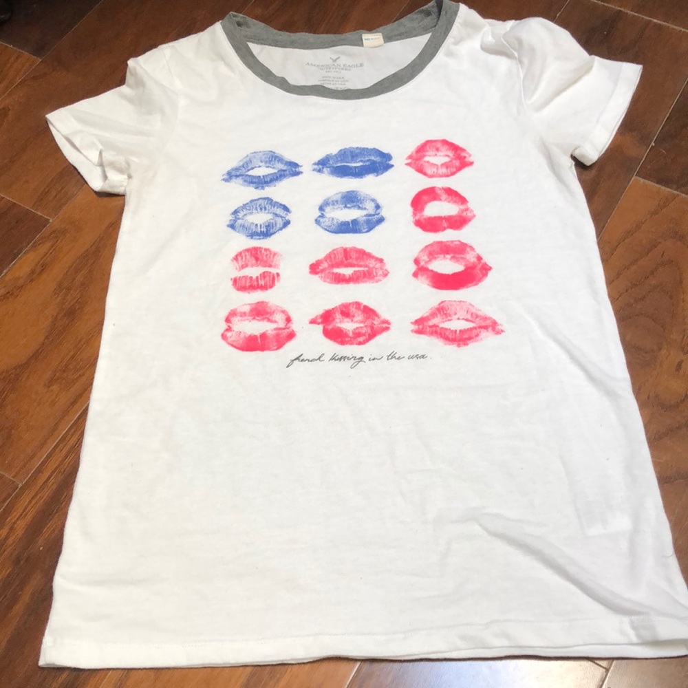 American Eagle T-shirt